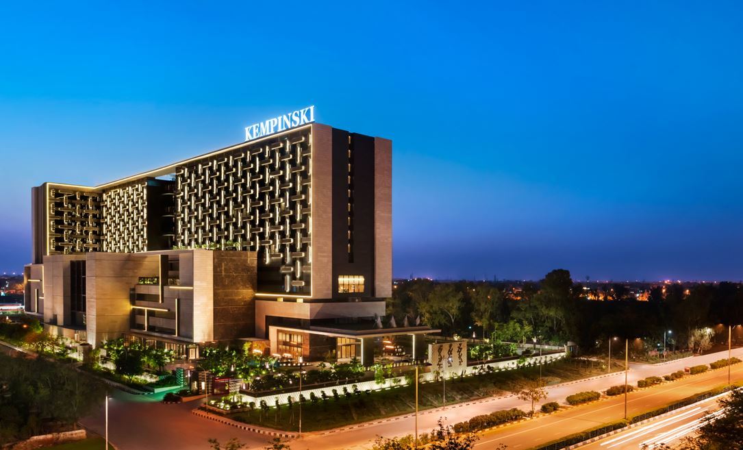 The Leela Ambience Convention Hotel Delhi New Delhi Extérieur photo